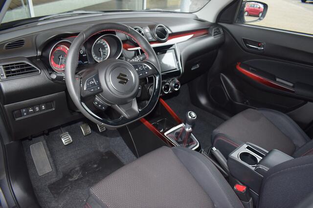 Suzuki SWIFT 1.4 Sport Smart Hybrid | 1ste Eigenaar | Navigatie | Camera | Stoelverwarming |