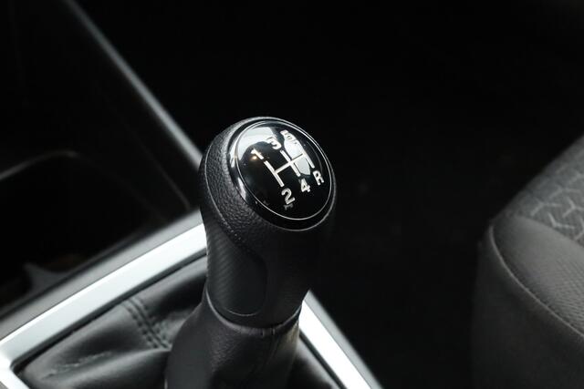 Suzuki SWIFT 1.2 Stijl Smart Hybrid | Apple CarPlay & Android auto | Camera | Stoelverw. | DAB | 16''