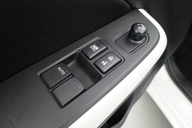 Suzuki SWIFT 1.2 Stijl Smart Hybrid | Apple CarPlay & Android auto | Camera | Stoelverw. | DAB | 16''