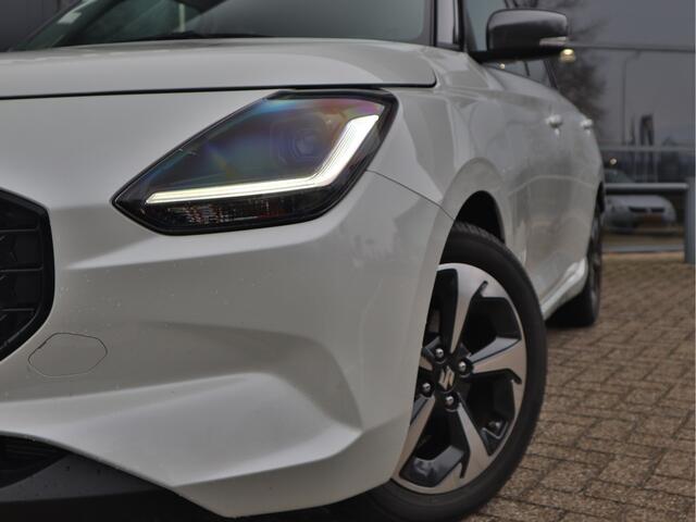 Suzuki SWIFT 1.2 Style Smart Hybrid CVT Automaat Navigatie | Camera | Stoelverwarming | Keyless | tot 10 jaar Garantie |