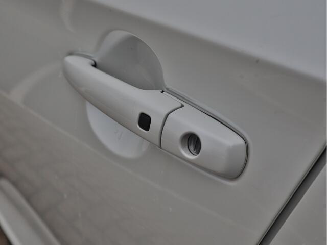 Suzuki SWIFT 1.2 Style Smart Hybrid CVT Automaat Navigatie | Camera | Stoelverwarming | Keyless | tot 10 jaar Garantie |