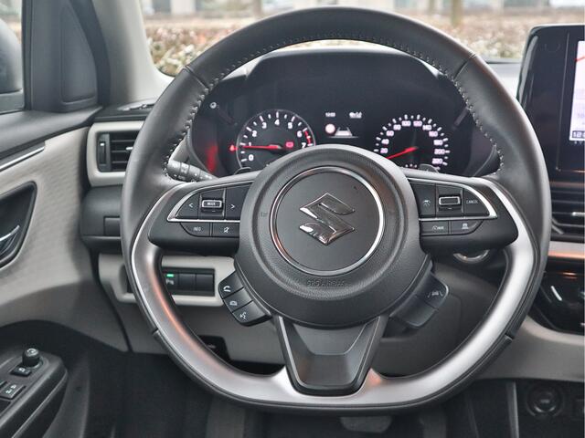 Suzuki SWIFT 1.2 Style Smart Hybrid CVT Automaat Navigatie | Camera | Stoelverwarming | Keyless | tot 10 jaar Garantie |
