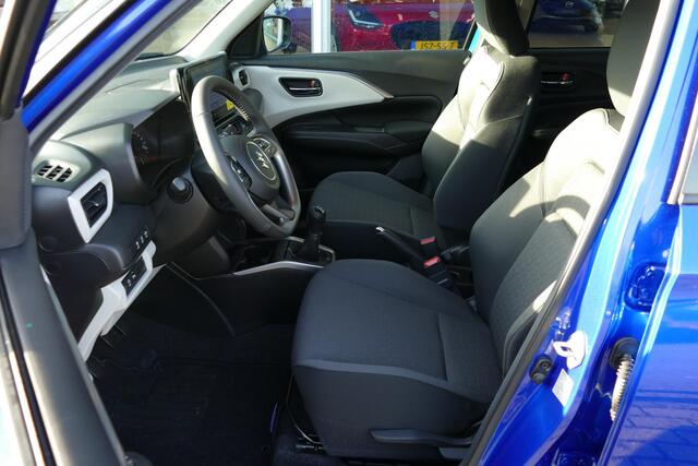 Suzuki SWIFT 1.2 Style Smart Hybrid | Camera | Apple-carplay | Stoelverwarming | Rijklaarprijs |
