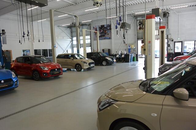 Suzuki SWIFT 1.2 Select Smart Hybrid 5-deurs Navigatie / Camera