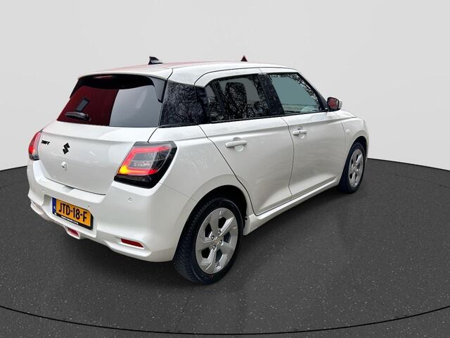 Suzuki SWIFT 1.2 Select Smart Hybrid RIJKLAAR | Navigatie | Camera | Cruise Control Adaptief | All-Seasonbanden | Demo