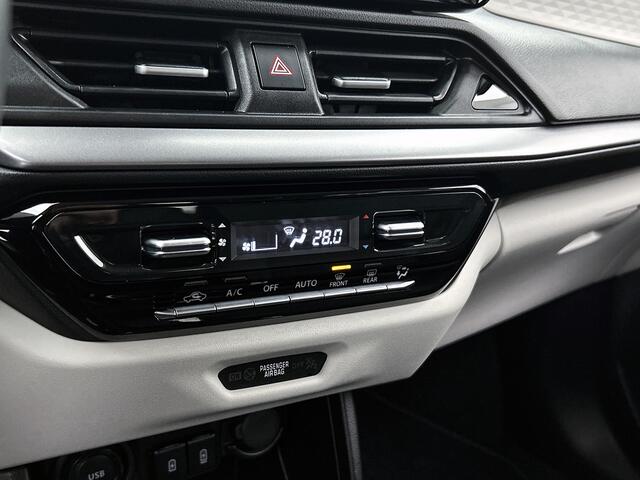 Suzuki SWIFT 1.2 Style Smart Hybrid | BTW Voertuig | Stoelverwarming | Achteruitrijcamera |