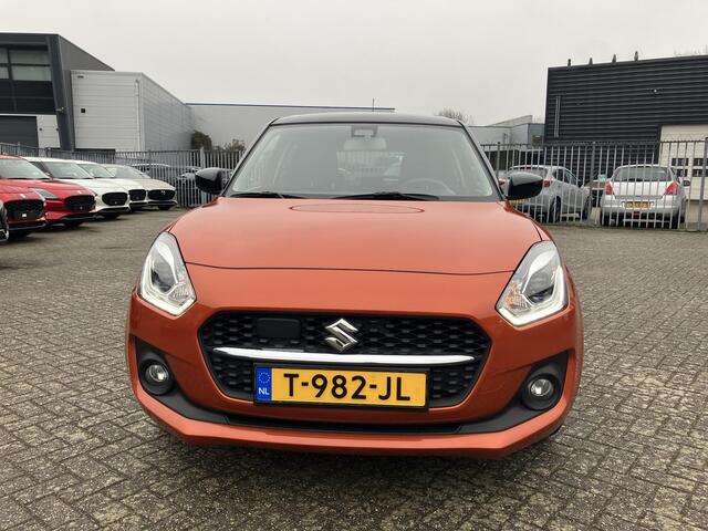 Suzuki SWIFT 1.2 Select Smart Hybrid Two Tone