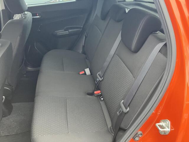 Suzuki SWIFT 1.2 Select Smart Hybrid Two Tone