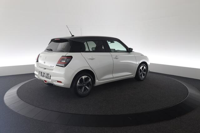 Suzuki SWIFT 1.2 Style Smart Hybrid