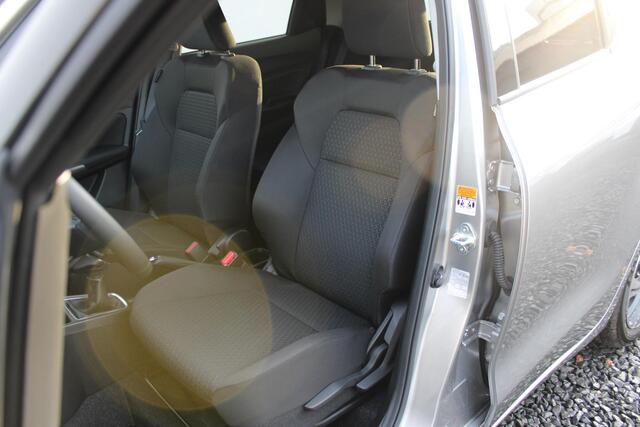 Suzuki SWIFT 1.2 Style Smart Hybrid Navigatie, Keyless, Stijl Uitvoering!