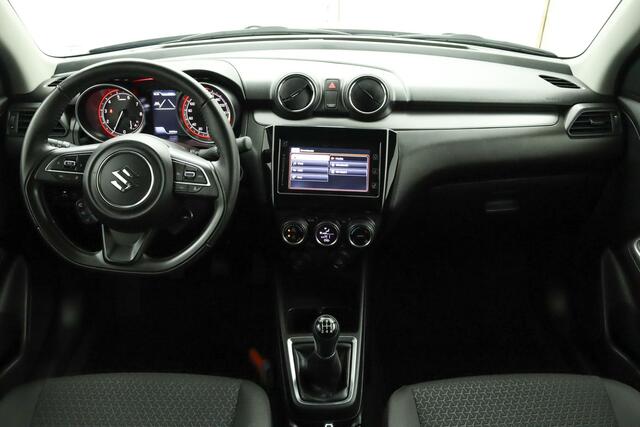 Suzuki SWIFT 1.2 Style Smart Hybrid | Camera | Navigatie | Stoelverwarming | Privacy Glass | Mistlampen | Bluetooth |