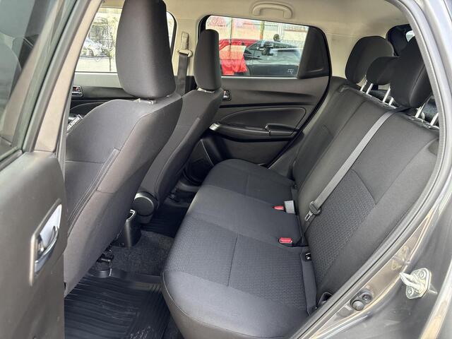 Suzuki SWIFT 1.2 Stijl Smart Hybrid **DODEHOEK DETECTIE/ STOELVERWARMING/ KEYLESS**