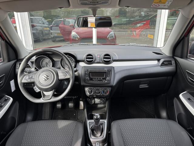 Suzuki SWIFT 1.2 Comfort Smart Hybrid * NL auto * A / C *