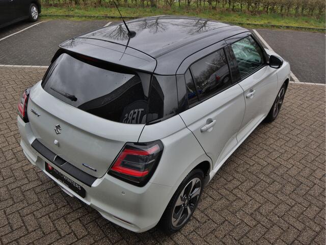 Suzuki SWIFT 1.2 Style Smart Hybrid CVT Automaat 3.012km! | Navigatie | Camera | Stoelverwarming | All seasons | tot 10 jaar garantie!