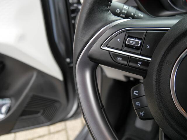 Suzuki SWIFT 1.2 Select Smart Hybrid | CAMERA | CARPLAY | CRUISE CONTROL |