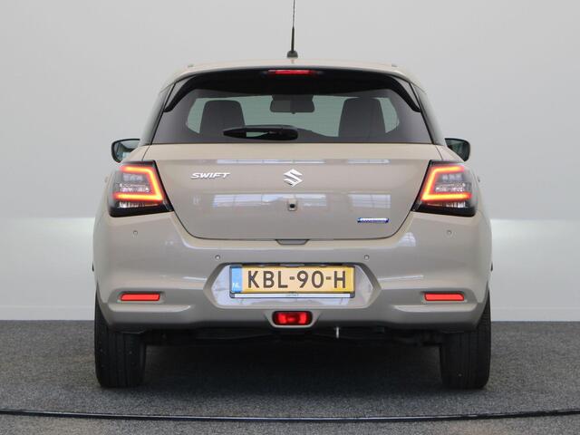 Suzuki SWIFT 1.2 Style Smart Hybrid | Stoelverwarming | Achteruitrijcamera | Cruise Control Adaptief | Keyless Entry |
