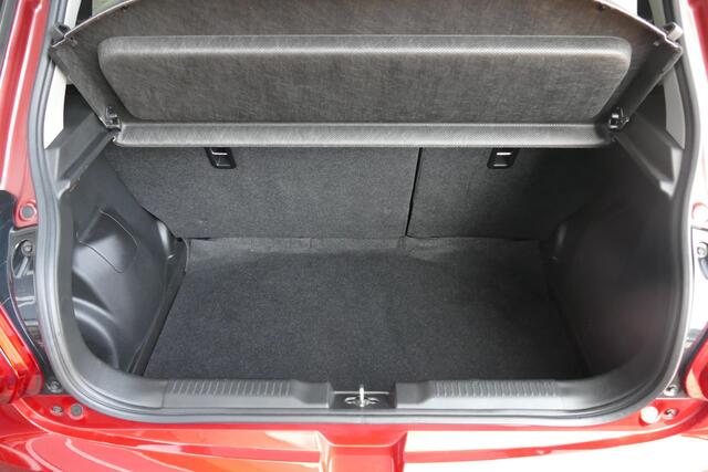 Suzuki SWIFT 1.2 Style Smart Hybrid | RIJKLAARPRIJS |