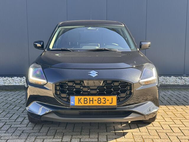 Suzuki SWIFT 1.2 Style Smart Hybrid | Camera | Parkeersensoren | Navigatie | Stoelverwarming | Apple Carplay/Android Auto | Cruise control