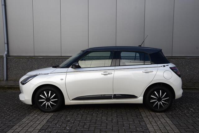 Suzuki SWIFT 1.2 Comfort Smart Hybrid | DEMO-deal!! | Casual Sport pakket | tot 10 jaar fabrieksgarantie of 200.000 KM! |