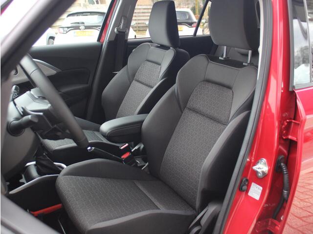 Suzuki SWIFT 1.2 Style Smart Hybrid Navigatie, Stoelverwarming, Achteruitrijcamera, Cruise Control Adaptief