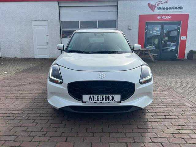 Suzuki SWIFT 1.2 Style Smart Hybr