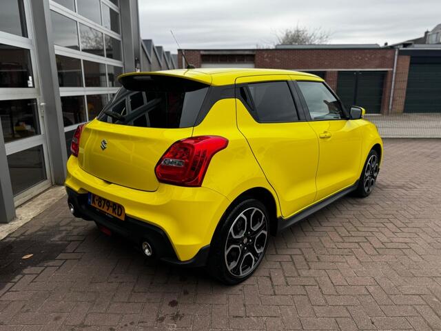 Suzuki SWIFT 1.4 BOOSTERJET SPORT / CARPLAY / NAVI / CARBON PAKKET / LED / CRUISE / CARPLAY / LAGE KMS!