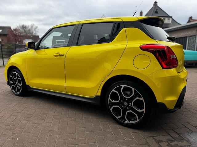 Suzuki SWIFT 1.4 BOOSTERJET SPORT / CARPLAY / NAVI / CARBON PAKKET / LED / CRUISE / CARPLAY / LAGE KMS!