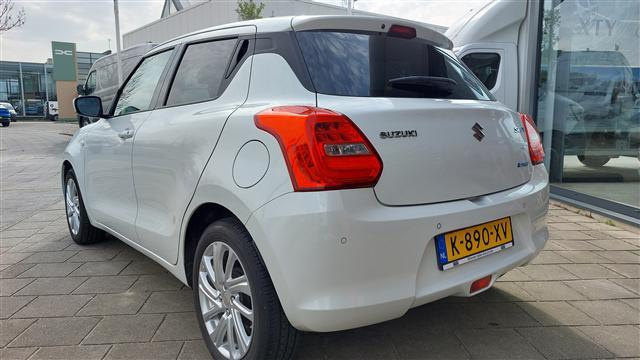 Suzuki SWIFT 1.2 SMART HYBRID SELECT AUTOMAAT