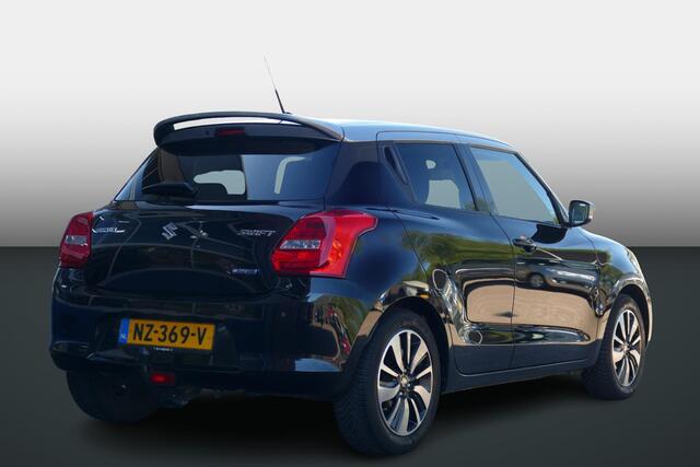 Suzuki SWIFT 1.0 Stijl Smart Hybrid | RIJKLAARPRIJS | TREKHAAK | NAVIGATIE |