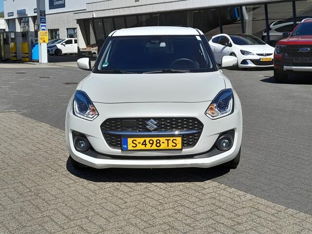 Suzuki SWIFT 1.2 STYLE SMART HYBR. KEYLESS ECC CAMERA CARPLAY NAVI ADD. CRUISE
