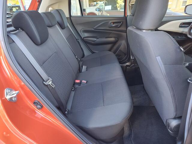 Suzuki SWIFT 1.2 COMFORT SMART HYBRID Navi | Keyless | Airco | Camera | Adaptive Cruise