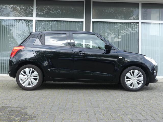 Suzuki SWIFT 1.2 Select Camera, Navigatie, Airco, Lichtmetalen velgen, Stoelverw.