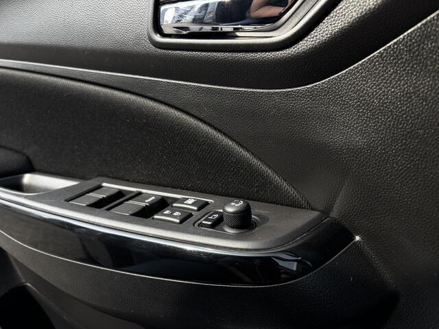 Suzuki SWIFT 1.0 Stijl Smart Hybrid