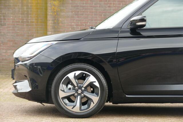 Suzuki SWIFT 1.2 Style Smart Hybrid | Navi | Adapt. Cruise | Camera | VOORRAAD