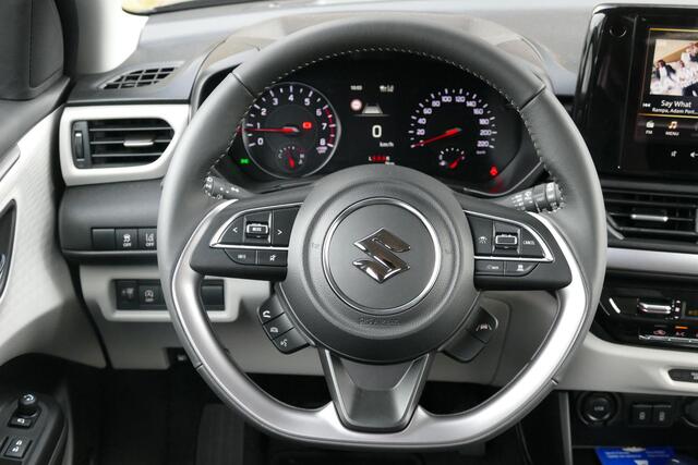 Suzuki SWIFT 1.2 Style Smart Hybrid | Navi | Adapt. Cruise | Camera | VOORRAAD