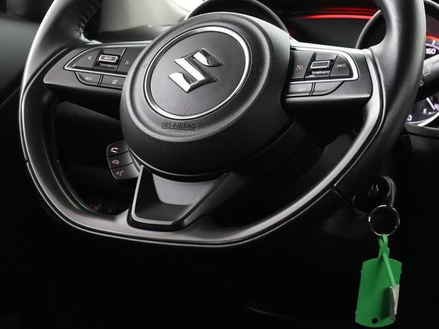 Suzuki SWIFT 1.2 Select Smart Hybrid | Stoelverwarming | Carplay | Camera | Airco | Cruise control | Bluetooth | Getint glas