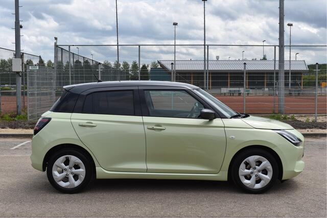 Suzuki SWIFT 1.2 Select Smart Hybrid Navigatie | Camera | Airco | LM Velgen | Stoelverwarming | Automaat |