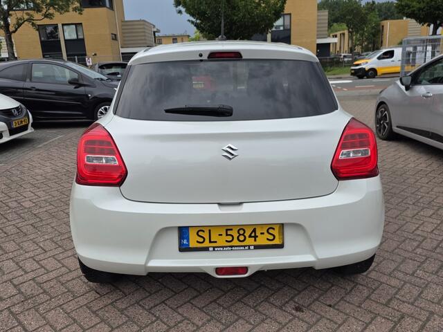 Suzuki SWIFT 1.2 Stijl navi, keyless, xenon, stoel verw, apple/andriod