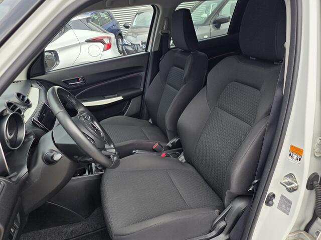 Suzuki SWIFT 1.2 Stijl navi, keyless, xenon, stoel verw, apple/andriod