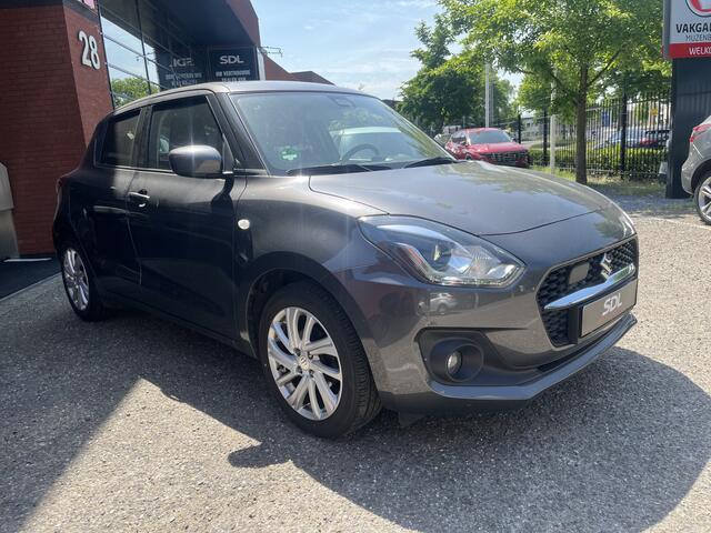 Suzuki SWIFT 1.2 Style Smart Hybrid // ADAPT. CRUISE // LED // DODEHOEK // STOELVERWARMING // CAMERA+SENSOREN // APPLE-ANCROID AUTO //