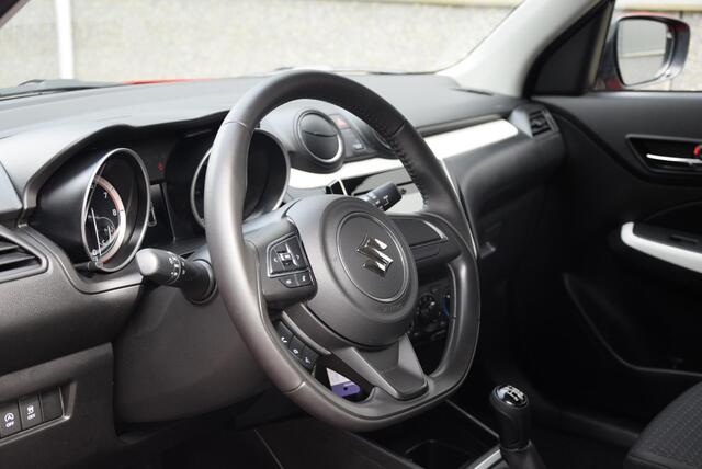 Suzuki SWIFT 1.2 Select Smart Hybrid | Slechts 12.724 KM!! | Dealer onderhouden | Navigatie |