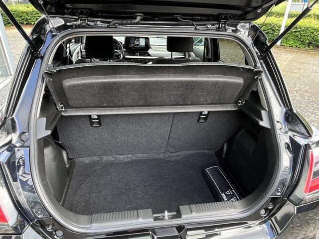 Suzuki SWIFT 1.2 Select Smart Hybrid | Uit voorraad leverbaar | Meerdere kleuren | Extra ¤1.600,- voordeel | Adapt. Cruise | Camera | Stoelverwarming | 16'' | Dodehoek | Carplay/Android Auto | Smart Entry |