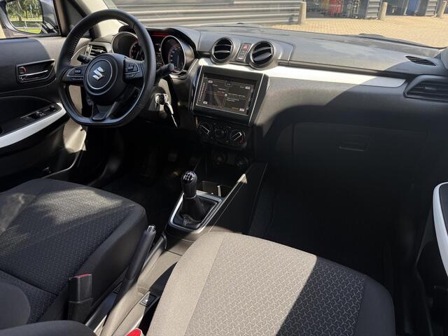 Suzuki SWIFT 1.2 Select Smart Hybrid Apple Carplay/Android Auto