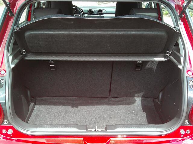 Suzuki SWIFT 1.2 Comfort Smart Hybrid Staat in Hardenberg