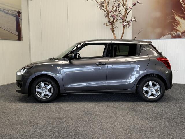 Suzuki SWIFT 1.2 5 DEURS AUTOMAAT SELECT SMART HYBRID NAVIGATIE APPLE CARPLAY- ACHTERUITRIJ CAMERA- AIRCO- STUURBEDIENING- ZEER MOOI !!