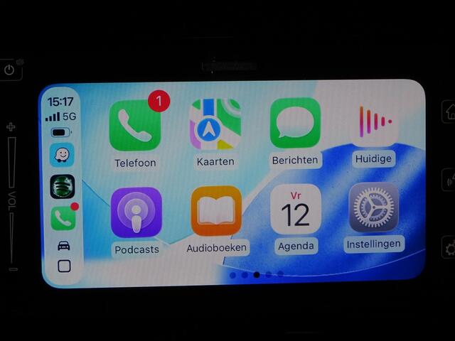 Suzuki SWIFT 1.2 select apple carplay. Two Tone
