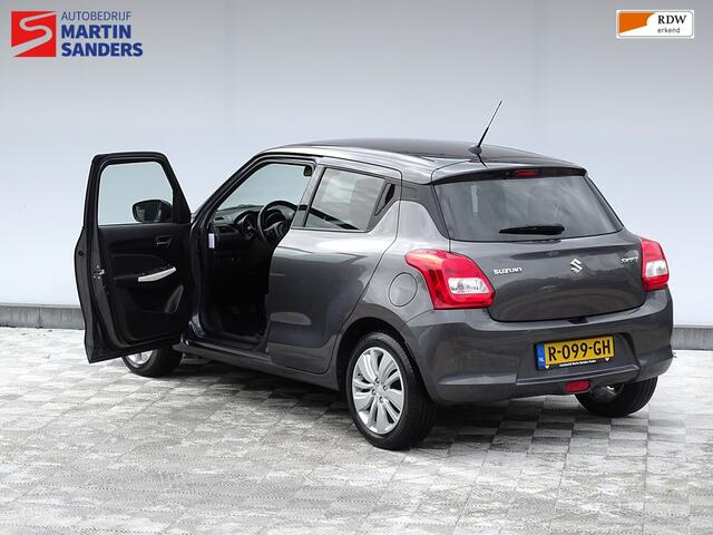 Suzuki SWIFT 1.2 select apple carplay. Two Tone