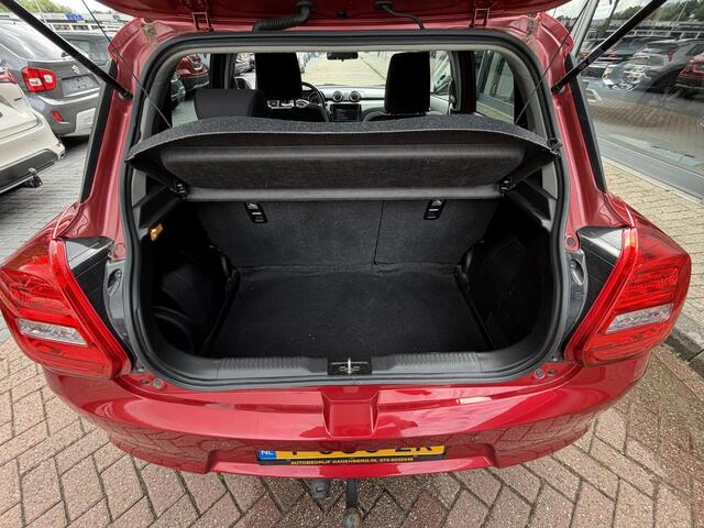 Suzuki SWIFT 1.2 Select Smart Hybrid | Adaptieve Cruise Control | Achteruitrijcamera met sensoren achter | BSM | Carplay | Navigatie | Trekhaak afneembaar