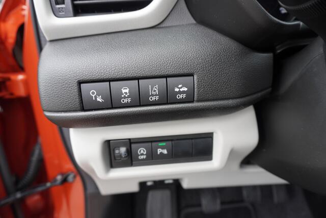 Suzuki SWIFT 1.2 Comfort Smart Hybrid | WK Deal rijklaar ¤ 21.499,- | Oranje boven |