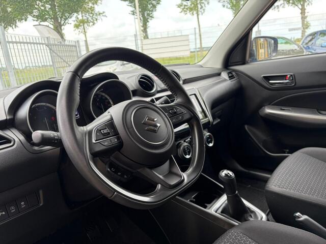 Suzuki SWIFT 1.2 Style Smart Hybr
